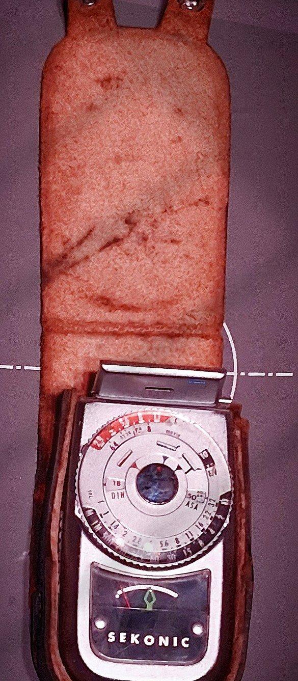 Vintage Sekonic analog handheld light meter