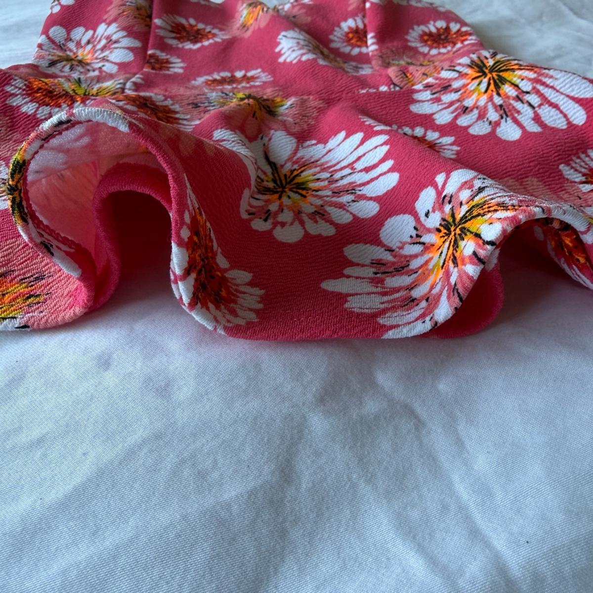 Flirty Floral Strapless Peplum Top  Pink Daisy Print  Size