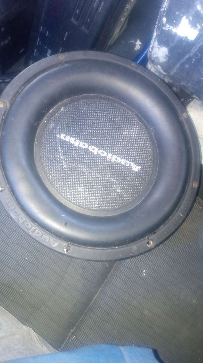 2 audiobahn 10 inch subwoofer