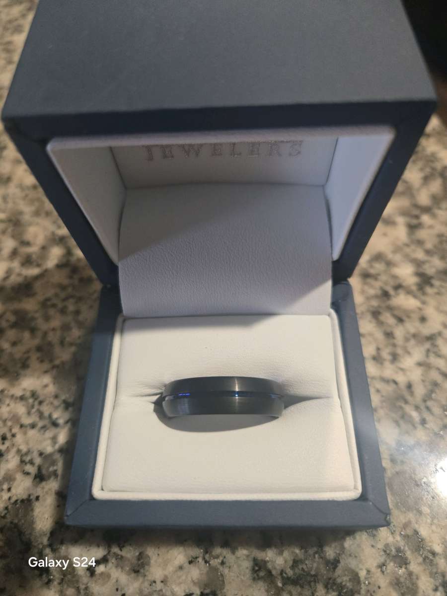 triton mens ring
