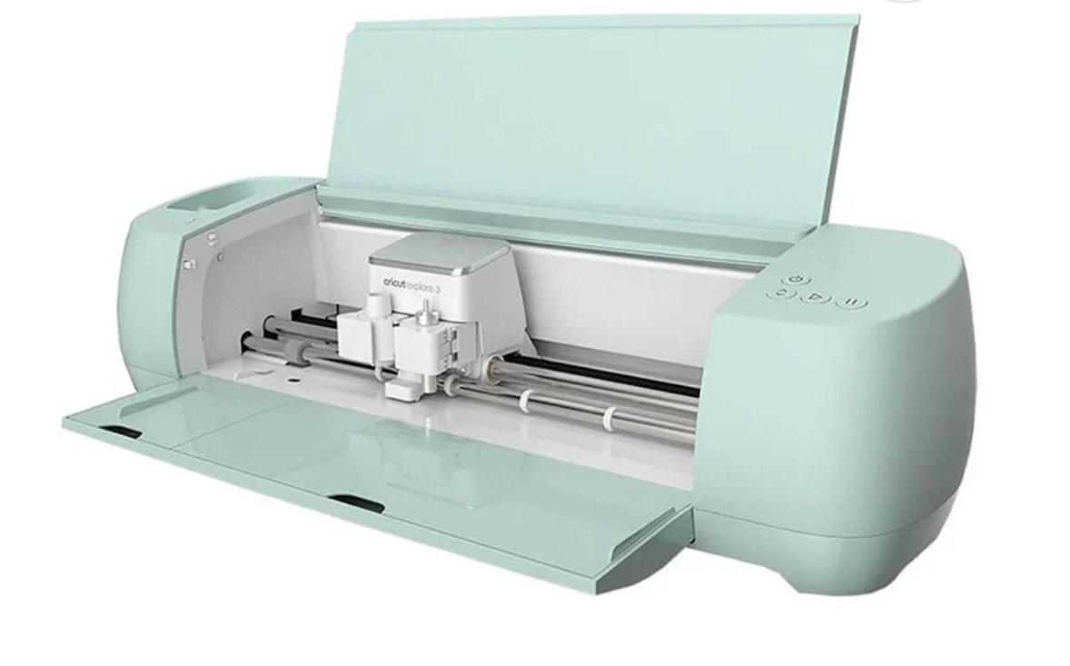 Cricut Explore 3  Excellent Condition