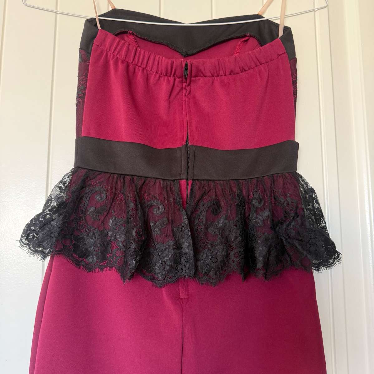 Elegant Strapless Burgundy Wine Red  Black Lace Peplum Cockt