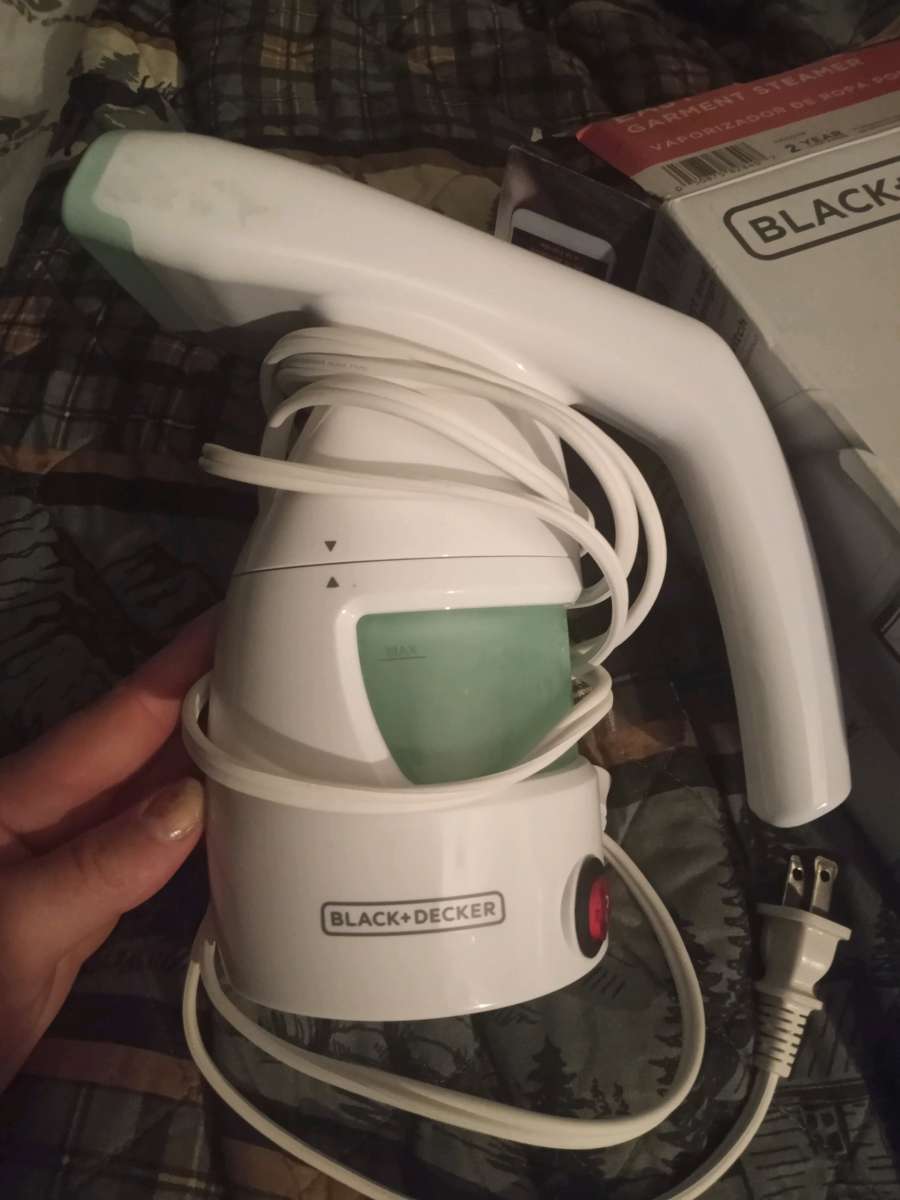 Black and Decker garment steamer