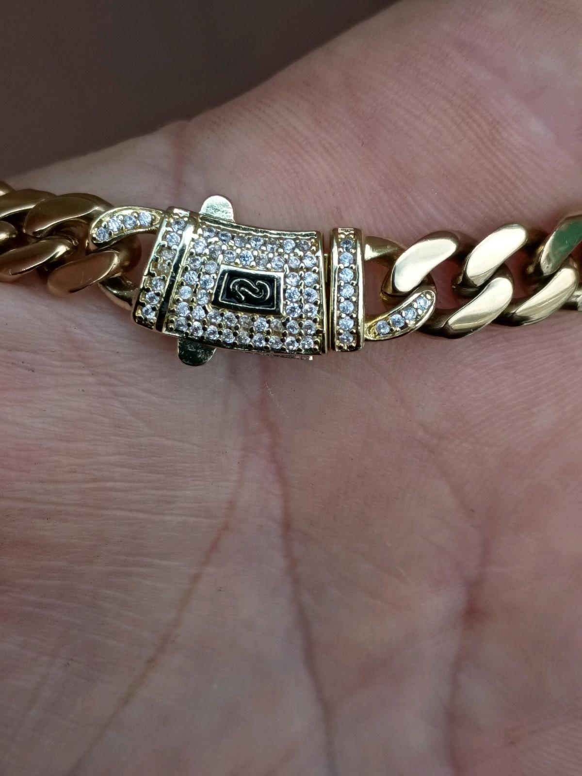 14k gold Cuban link chain