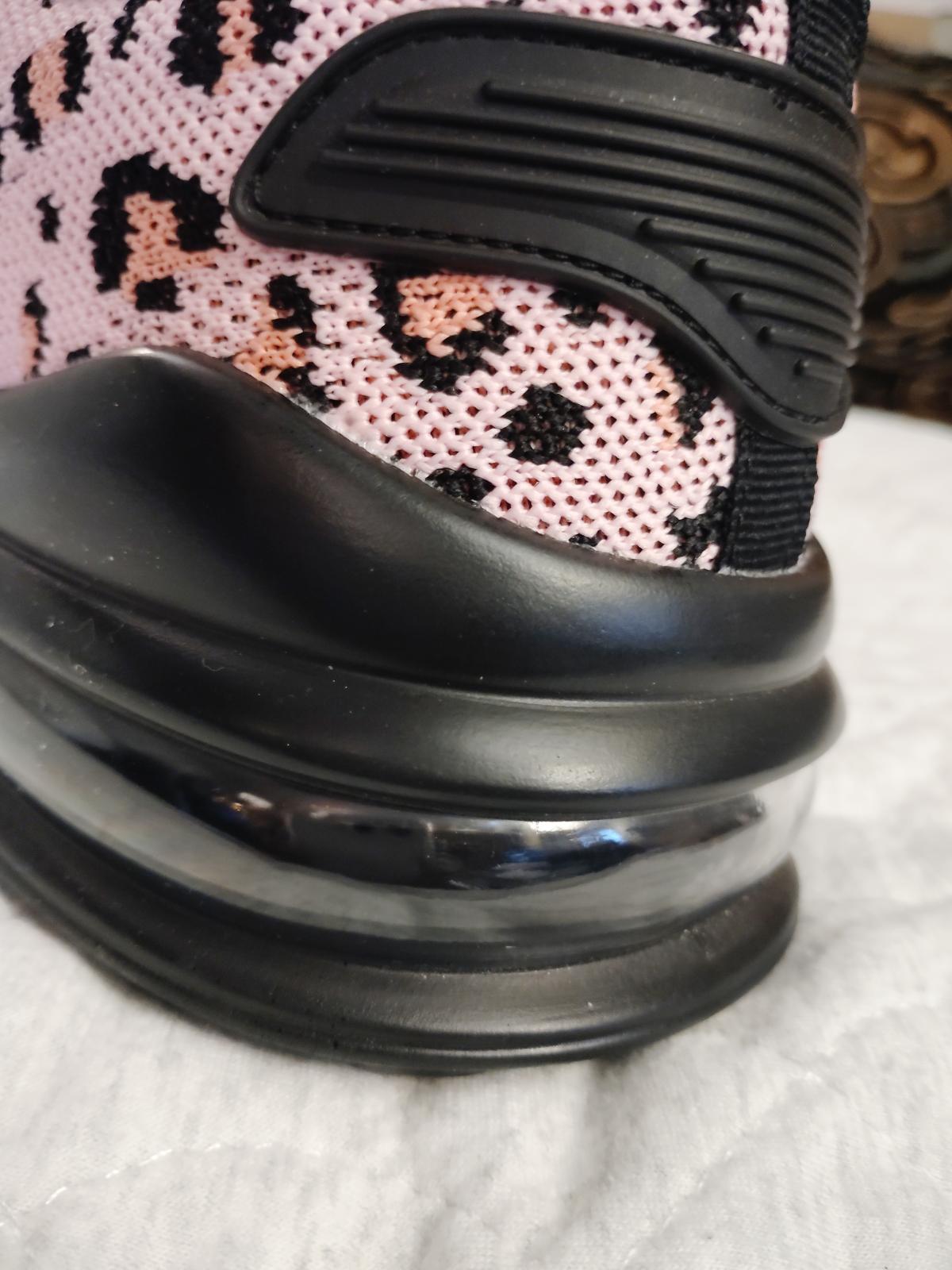 Pink Leopard Print Slip Resistant Safety Shoe