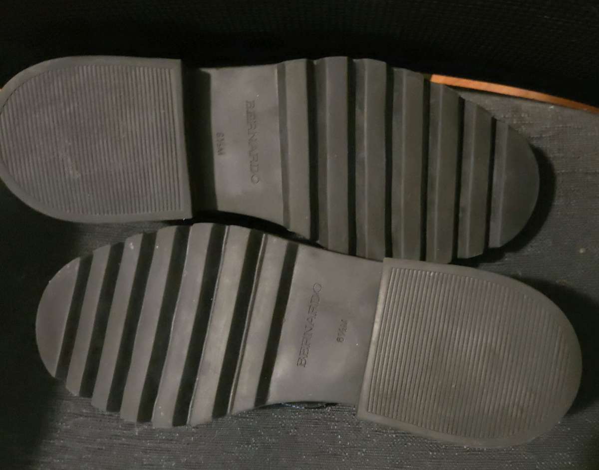 Bernardo Chandler Loafers New