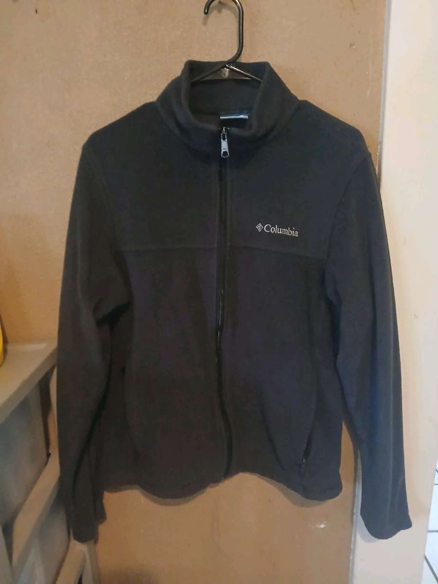 Columbia sweater