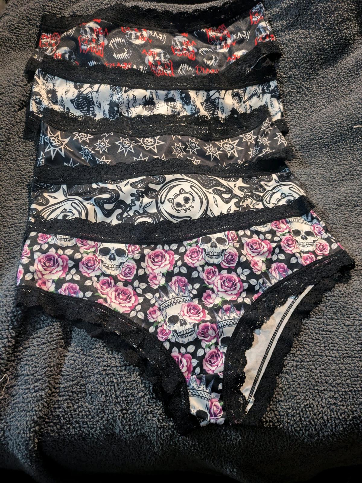 10 Pairs XL Wonens Gothic Skull Panties