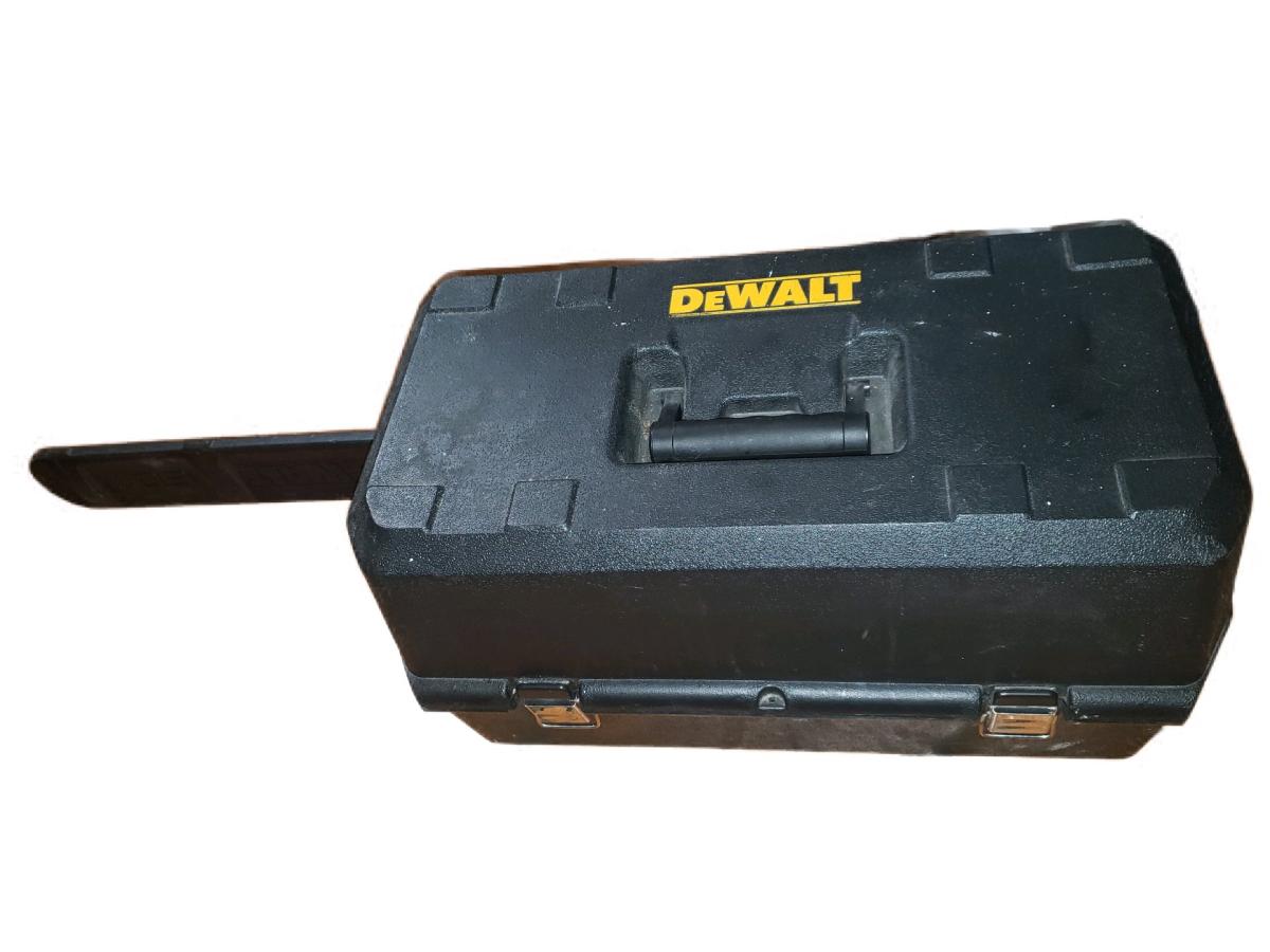 Dewalt Chainsaw