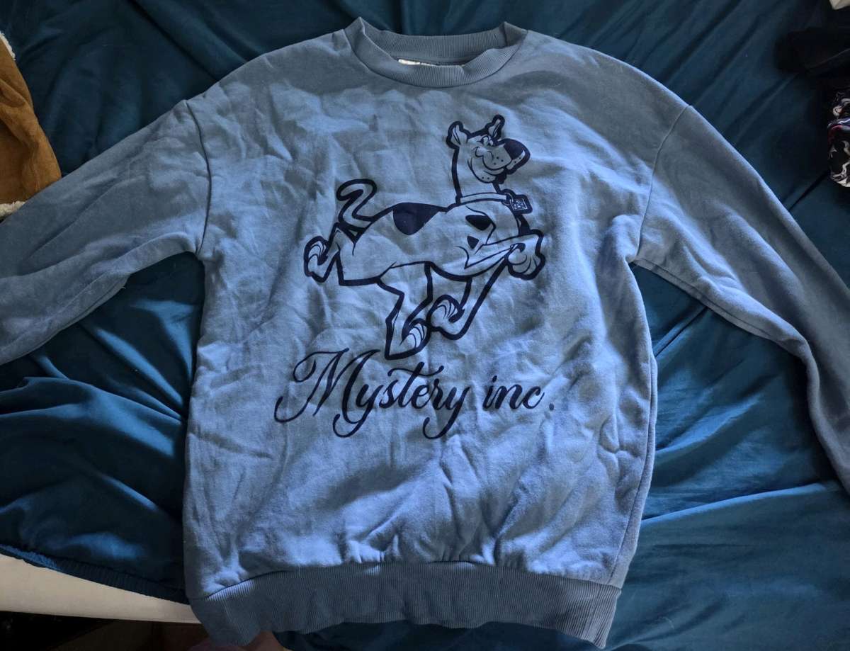 scooby doo sweatshirt