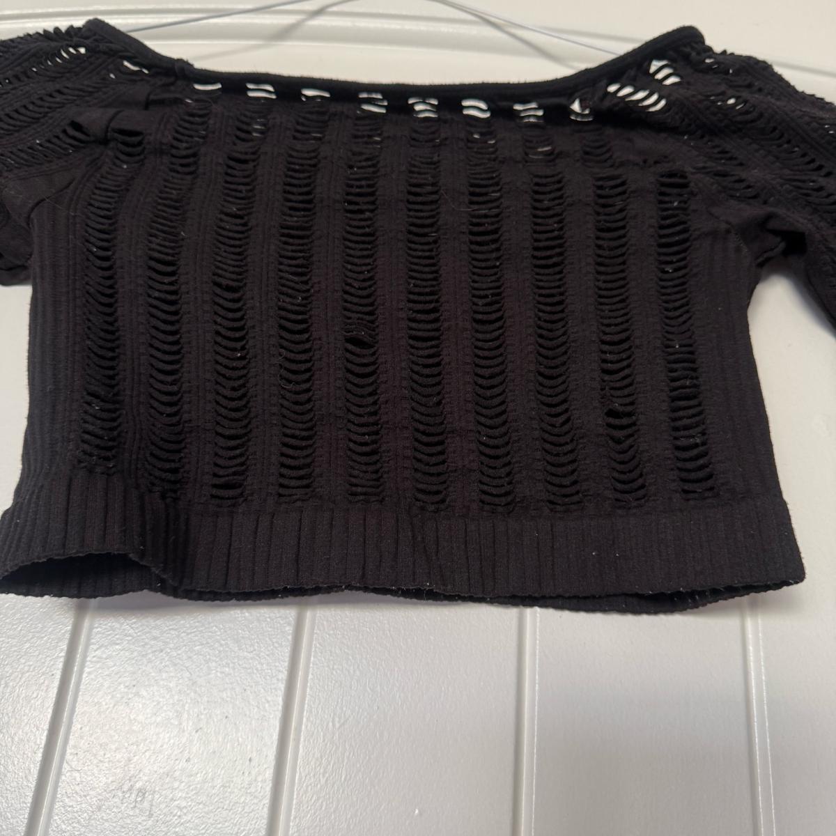 Black OpenKnit Ribbed Long Sleeve Crop Top  Textured Stateme