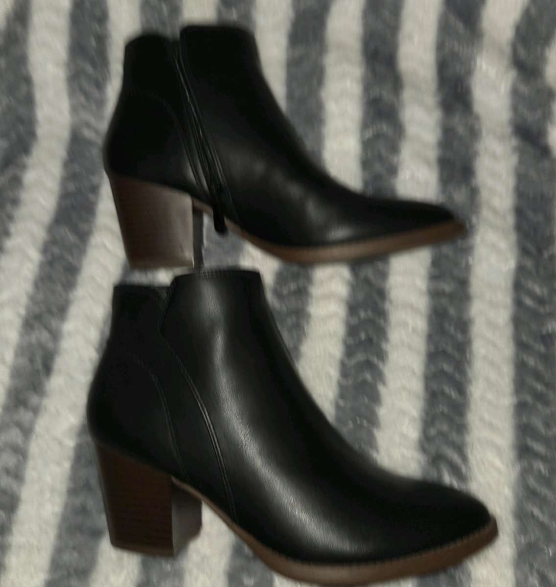 Style  Co Lainey Booties