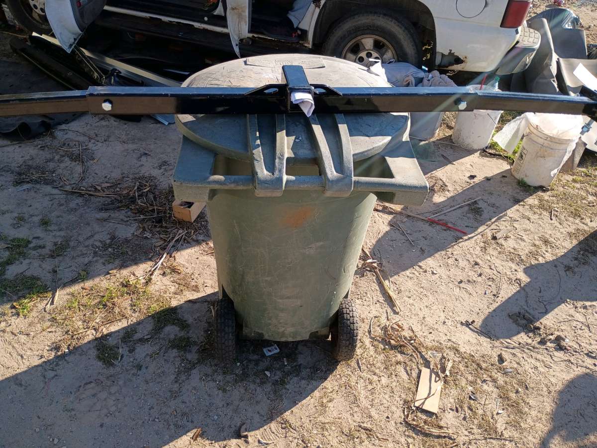 universal RV towing hitch with bolts and washers