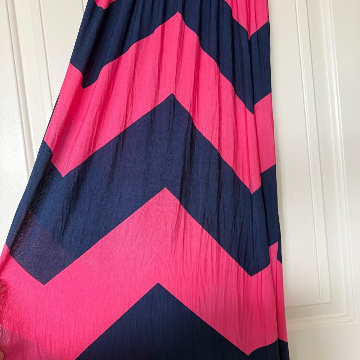 Bold Pink  Navy Chevron Strapless Maxi DressSize Small Eyeca