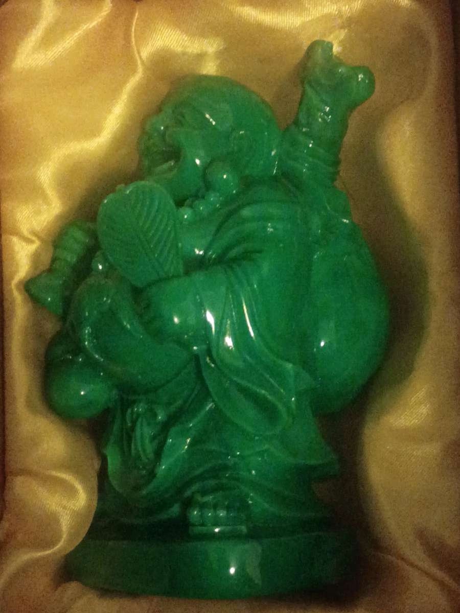 Vintage Chinese Feng Sui Laughing  Smiling BUDDHA JADE GREEN