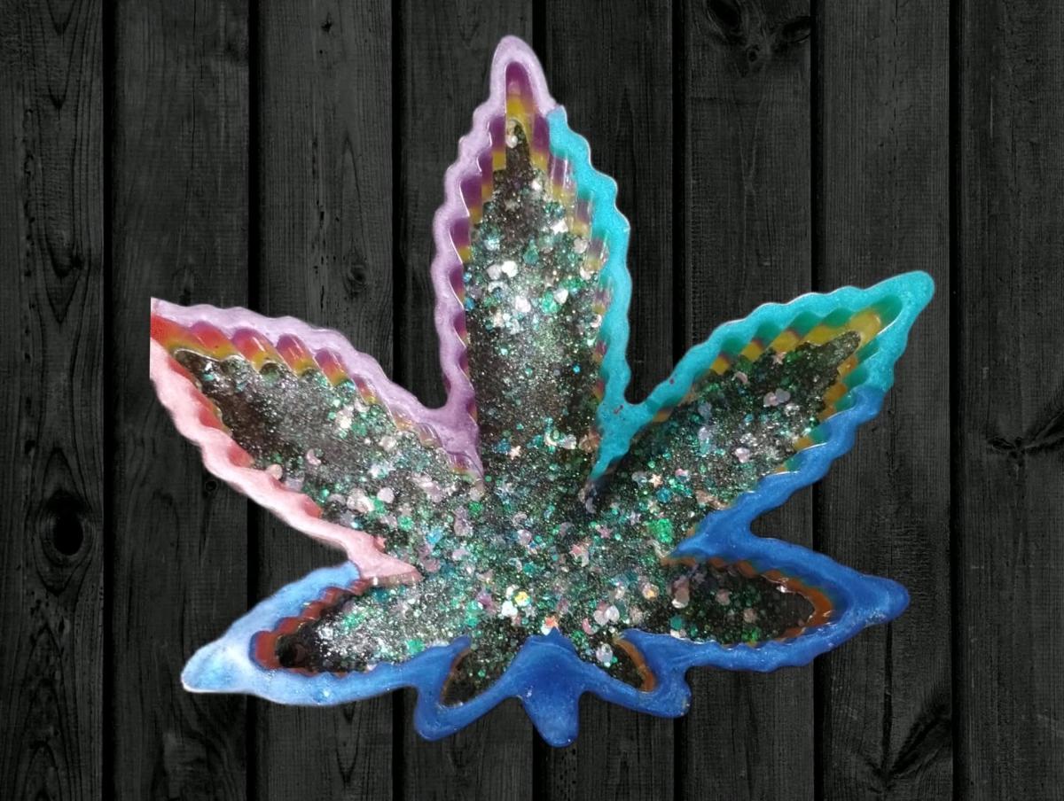 Handcrafted and customized Ashtrays