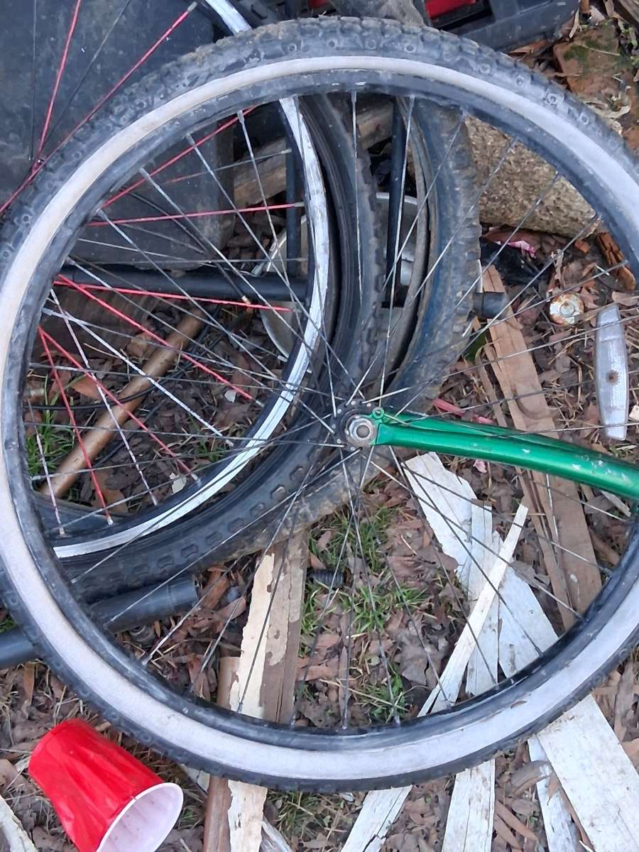 white wall bicycle tires