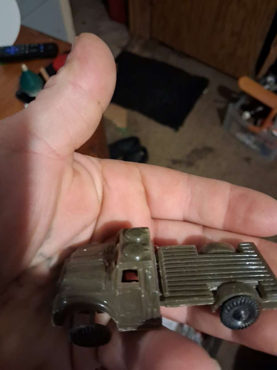 toy cars 1950s and 1940s  all in ok shape