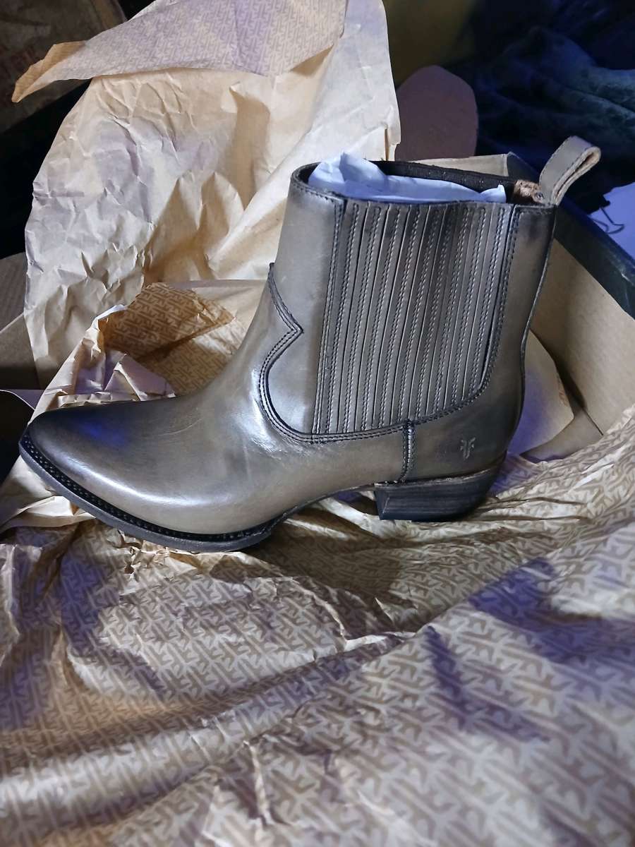 Elegant Taupe Leather Steele Toed Ankle Boots