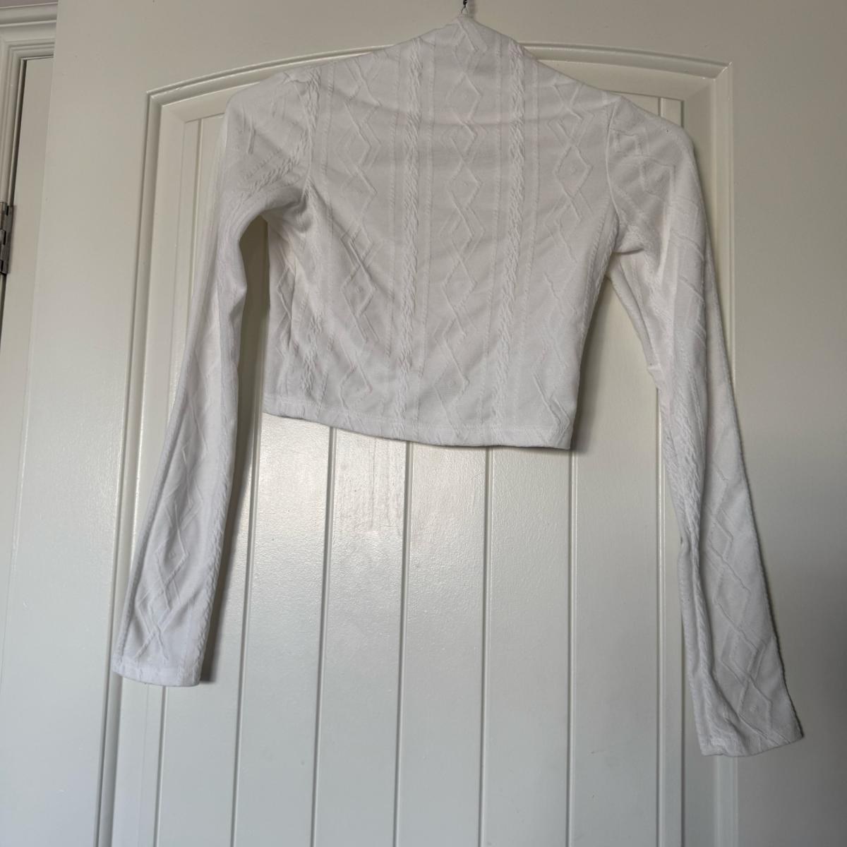 White UltraCropped Knit Bolero Shrug  Textured Cable Pattern