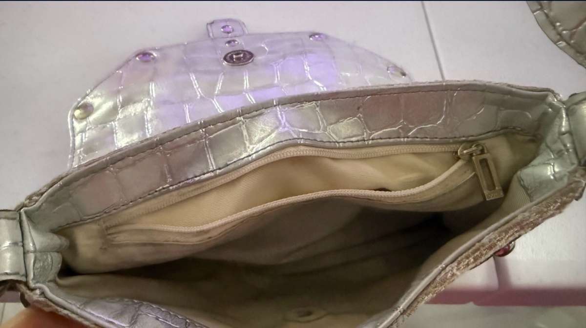 AUTHENTIC Vintage Y2K Guess Mini Shoulder Bag  Silver Studde