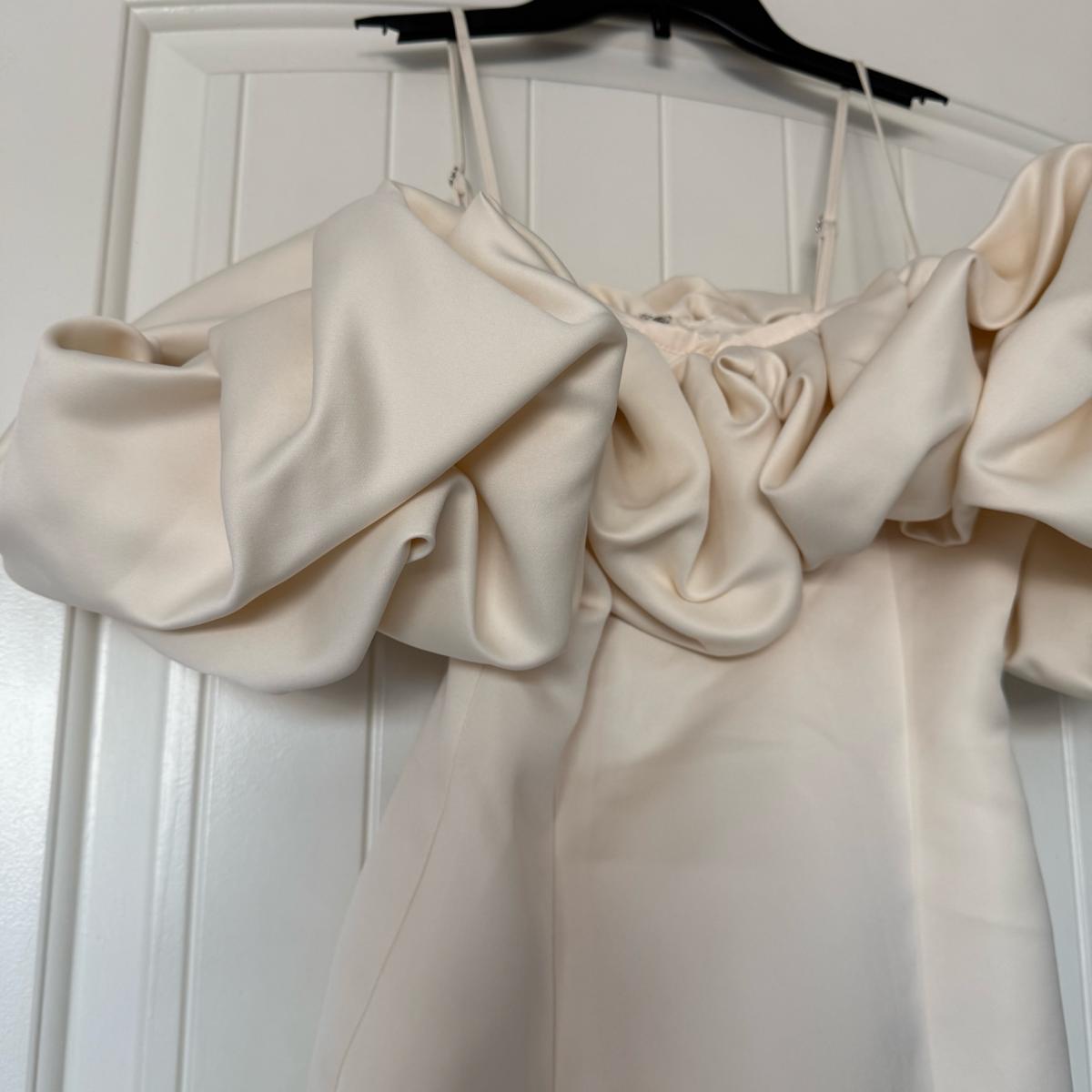 Elegant Cream Vanilla PuffSleeve OffShoulder Mini Dress