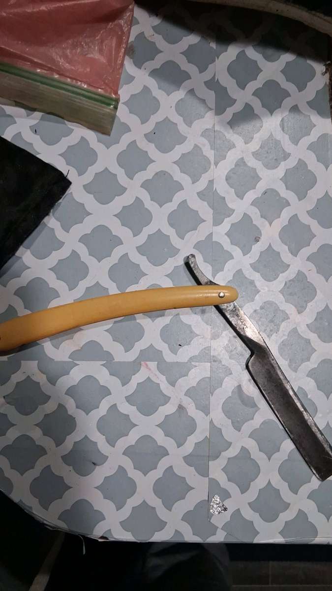 straight razor