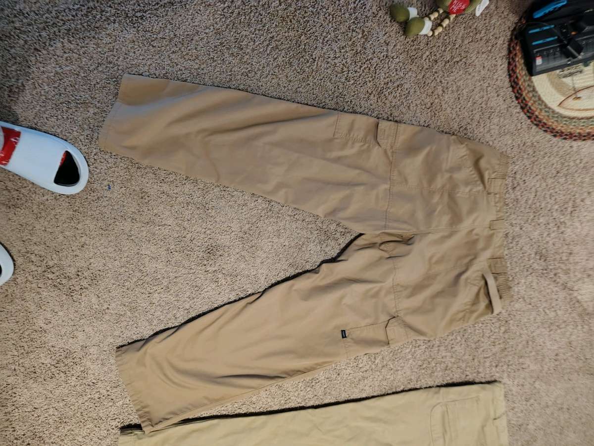 4 pairs of mens Carhartt jeans