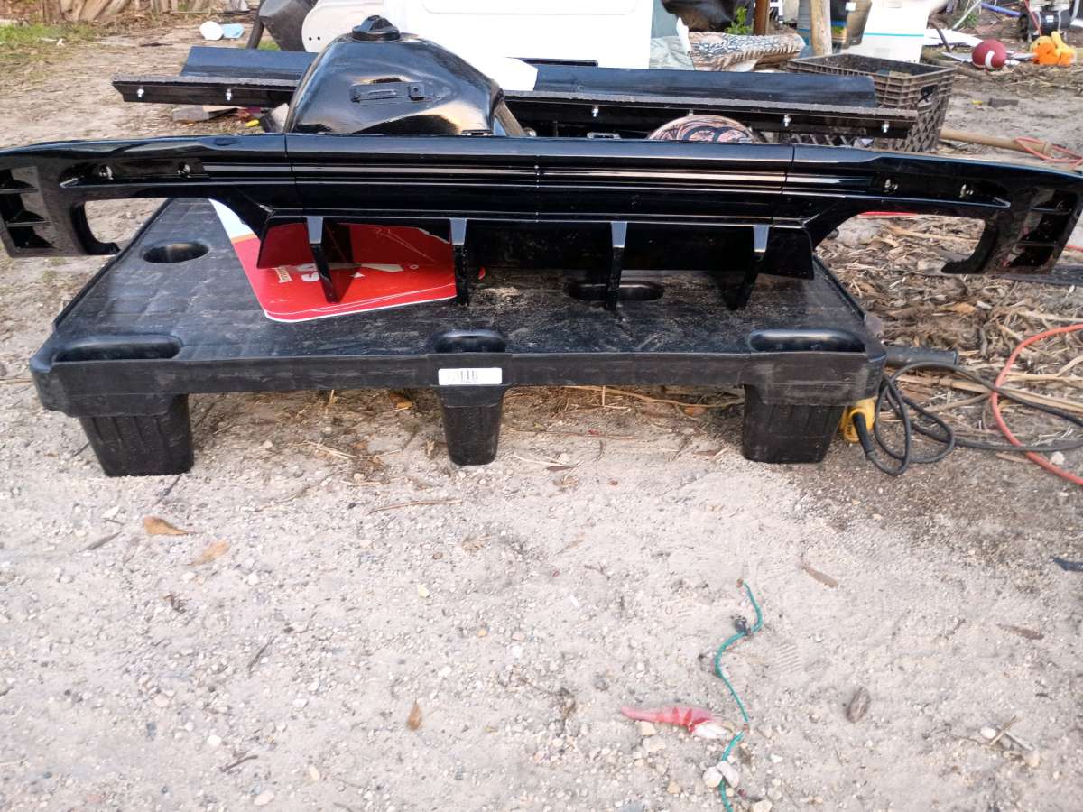 rear bumper diffuser for SS Camaro