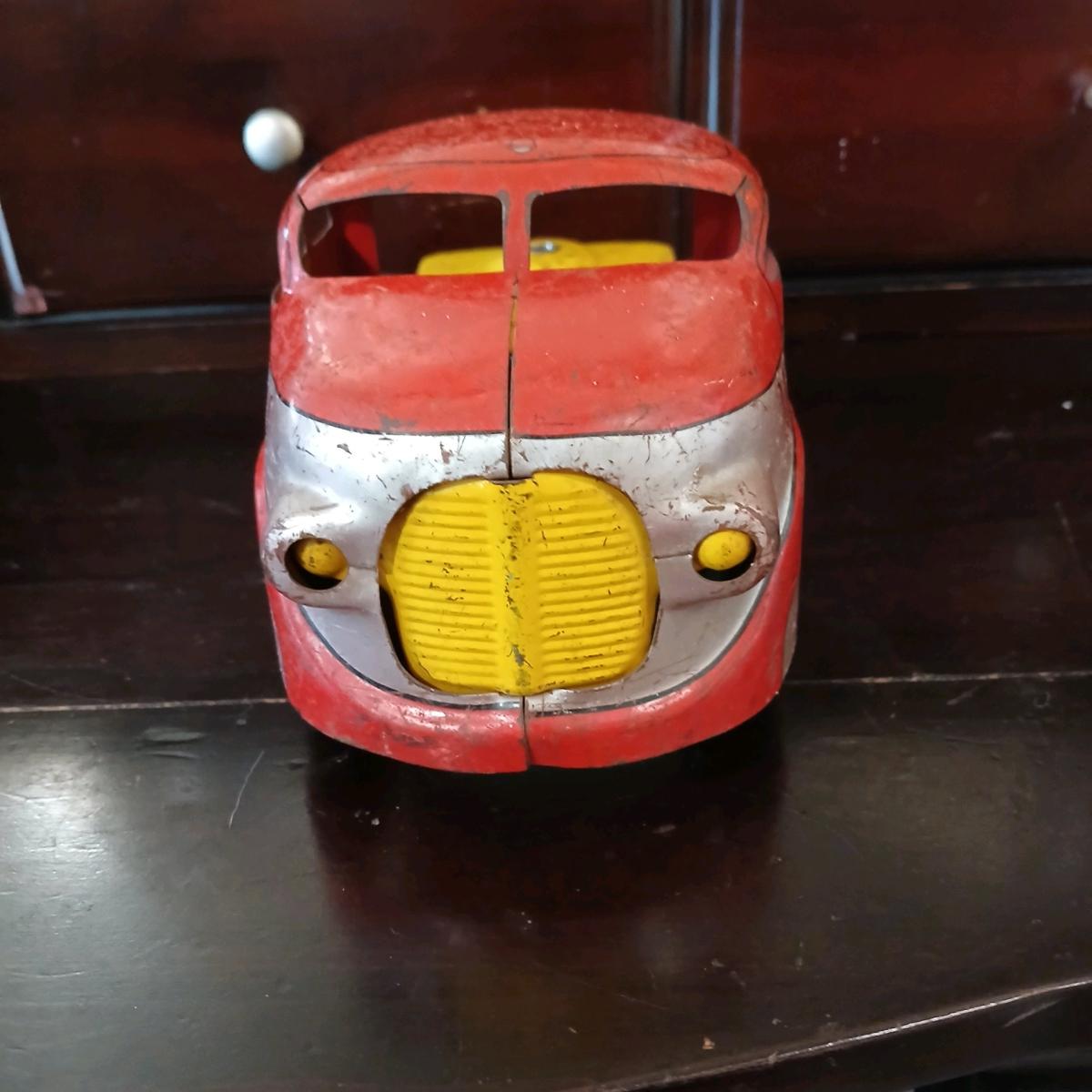 1930s Waynedott Streamline truck