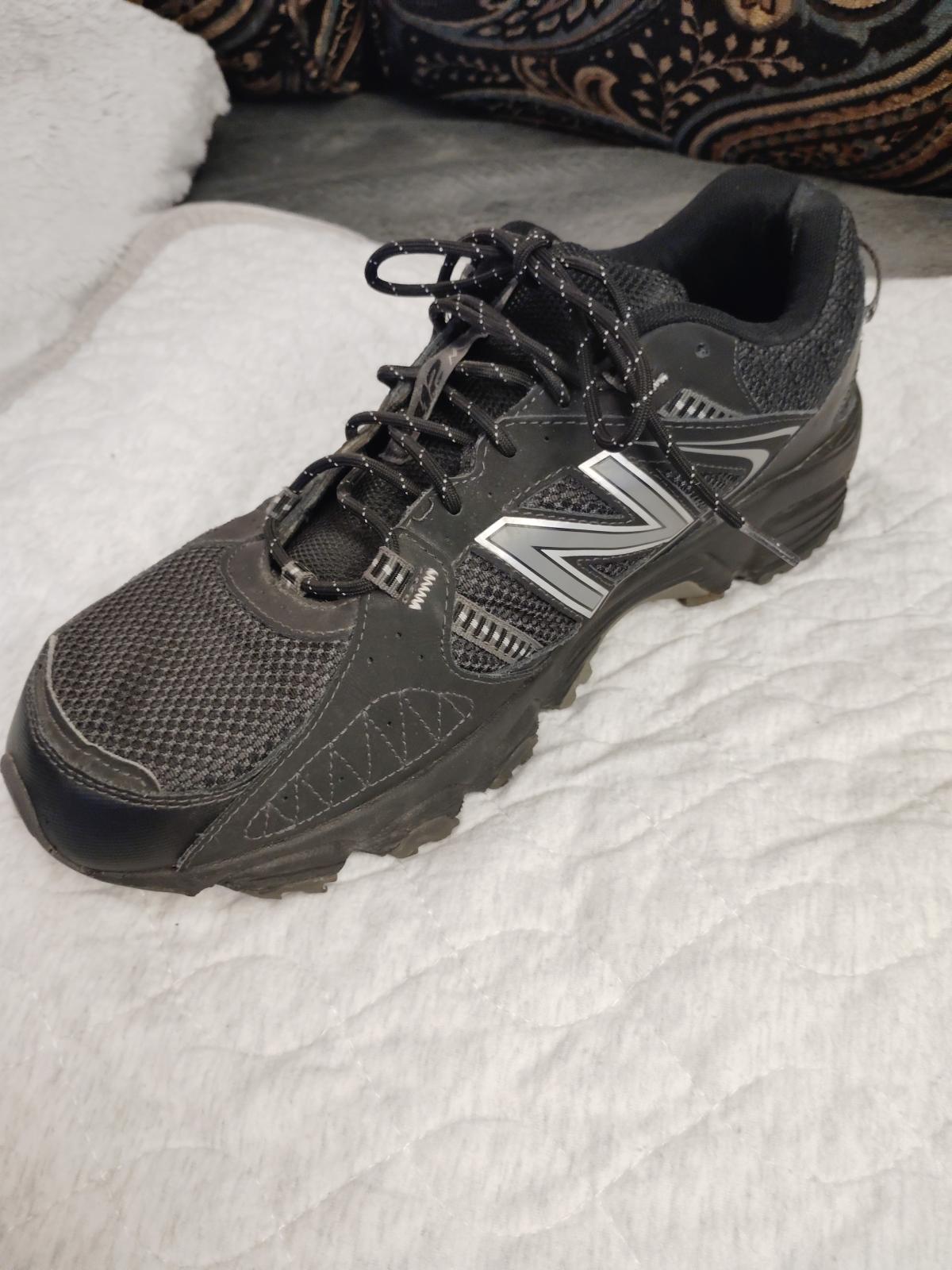 New Balance 412 Trail shoes. Size 13