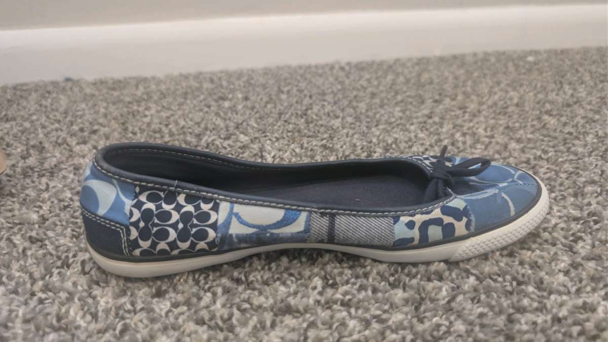 coach flats