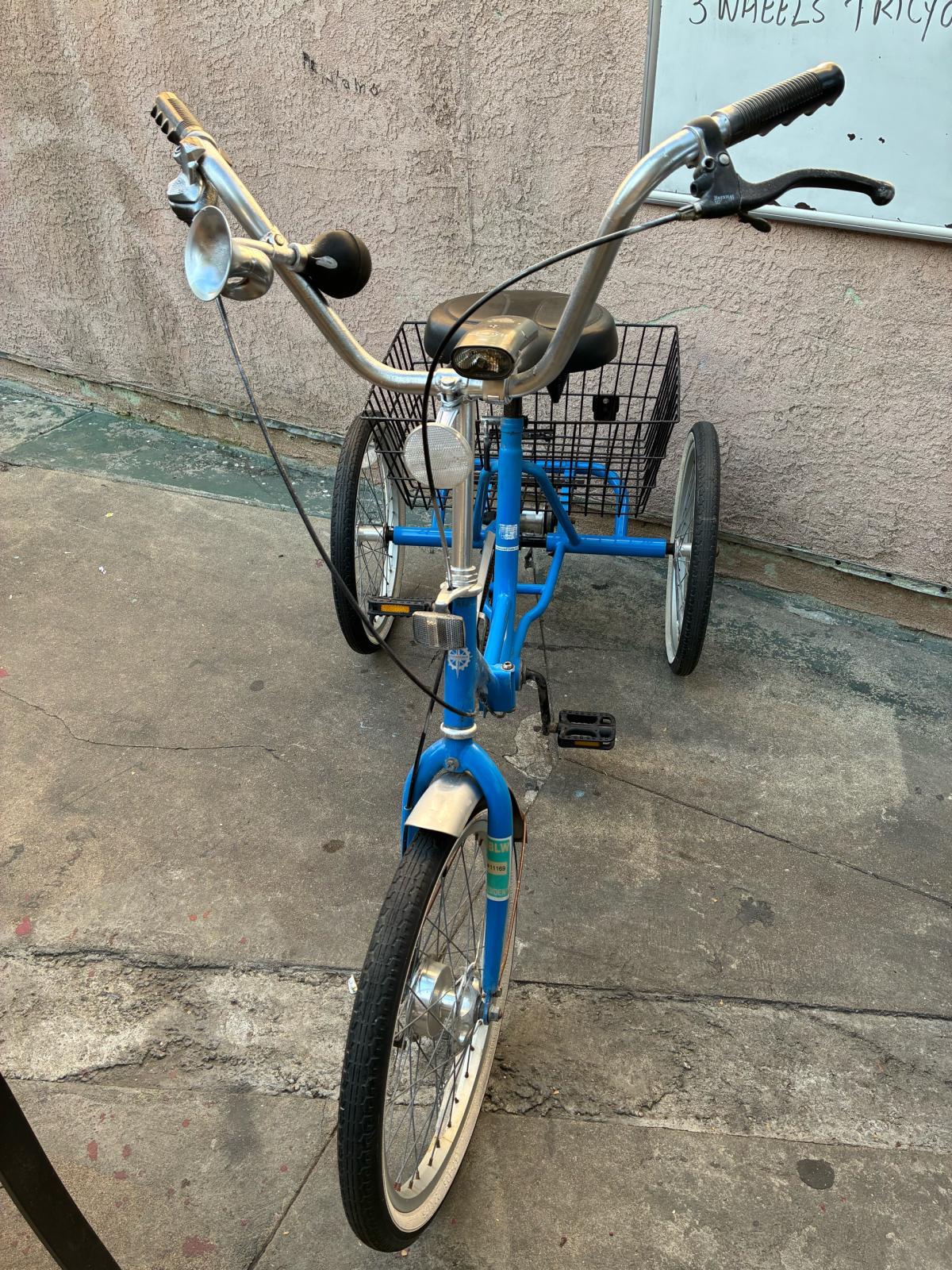 Great blue Tricycle