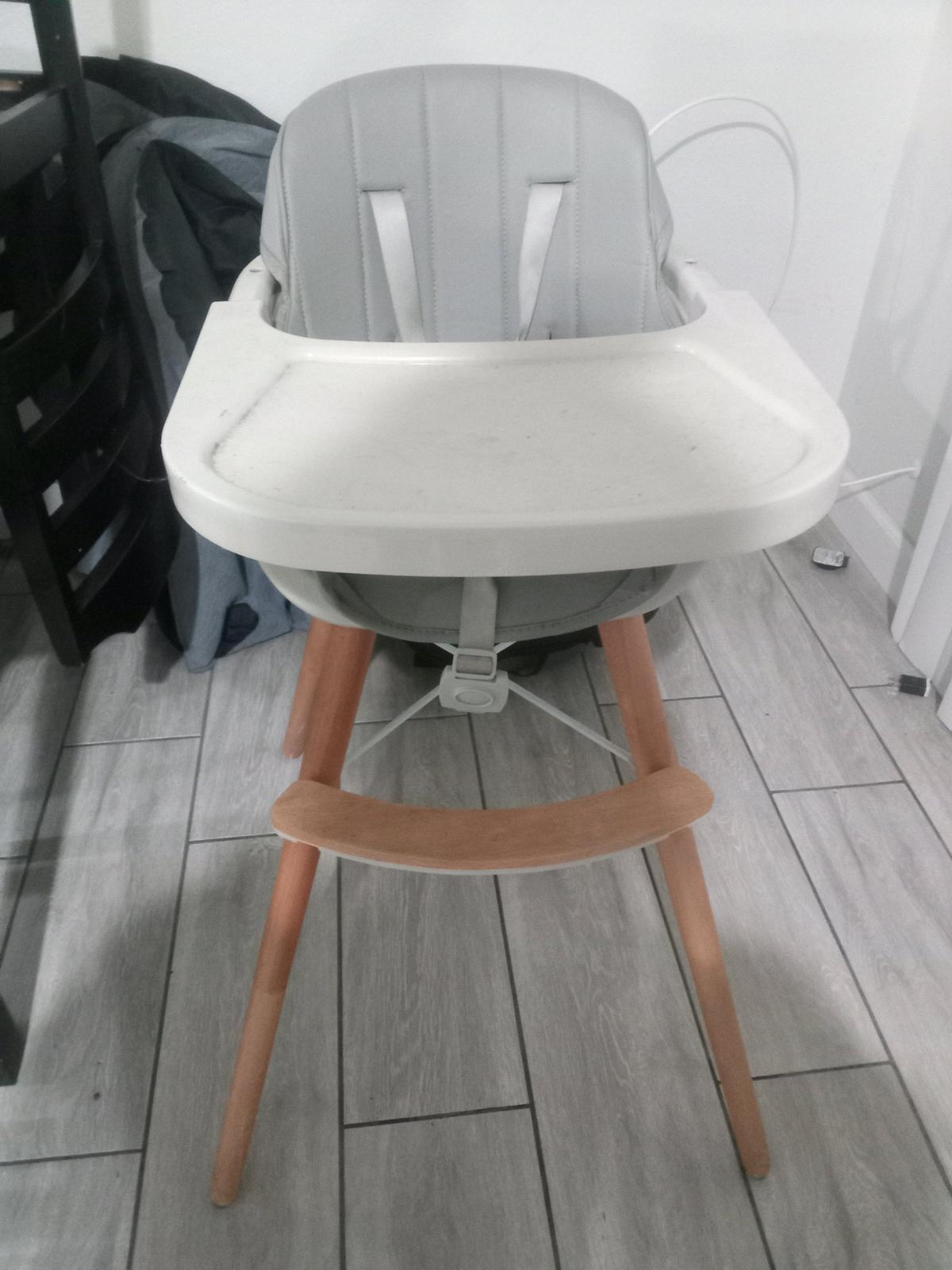highchair