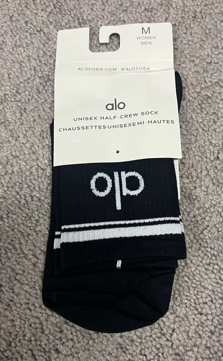 ALO Yoga Half Crew Unisex Socks Medium