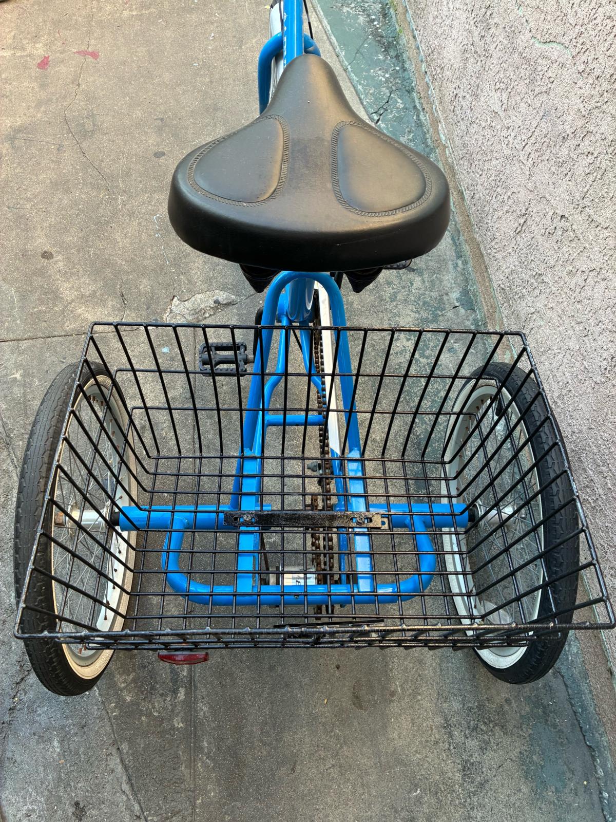 Great blue Tricycle