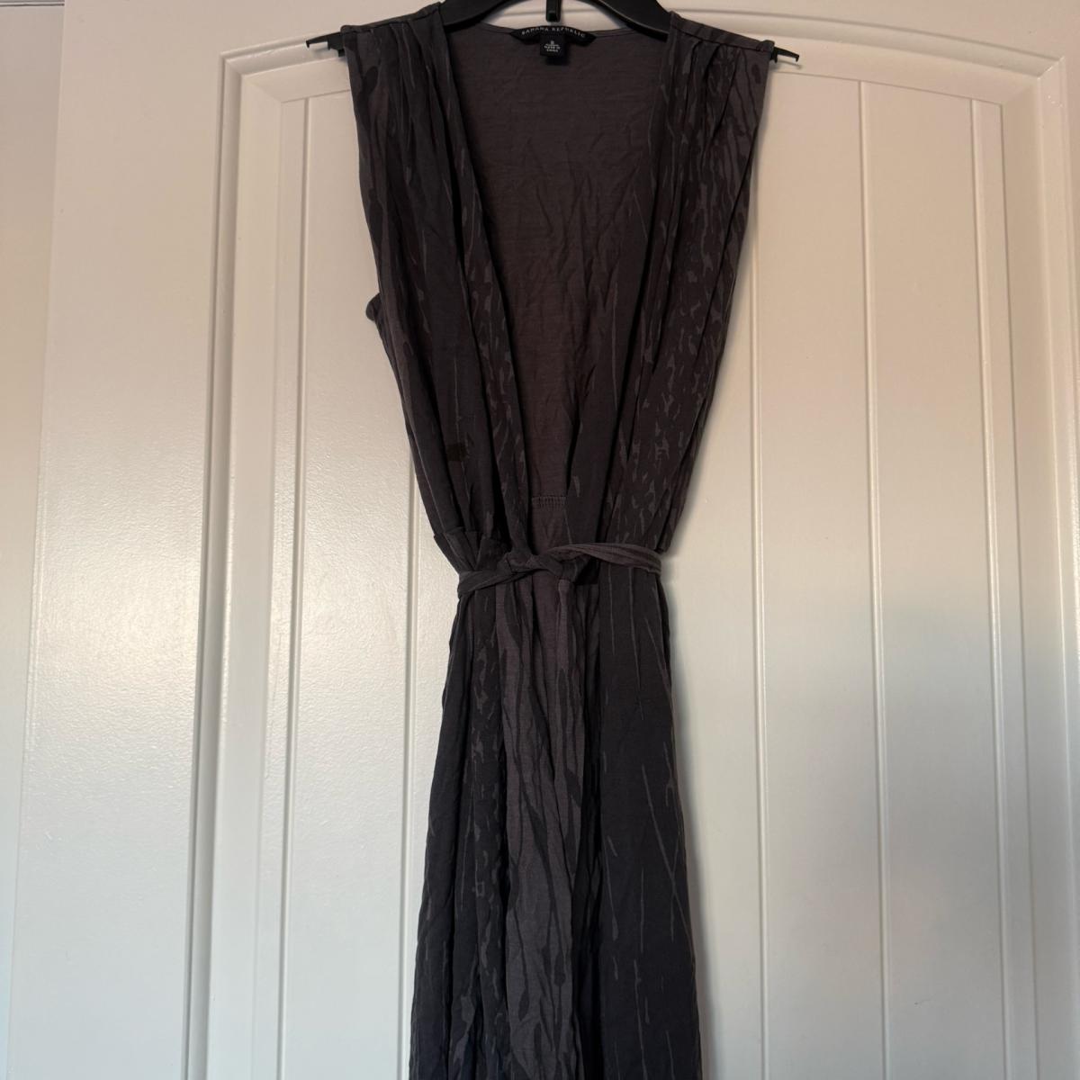 Banana Republic 70 Silk Sleeveless Long Duster Vest  Charcoa