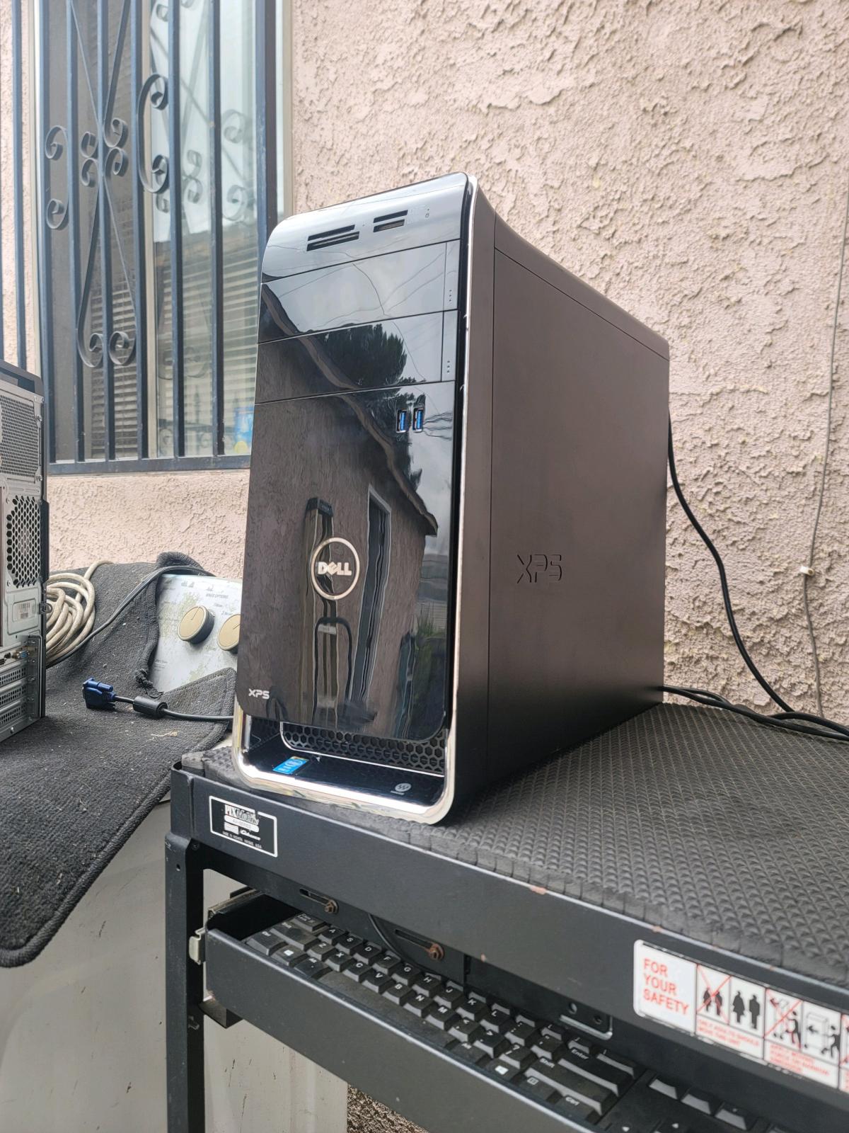 Dell XPS PC Intel Core i7 Windows11 HDMI