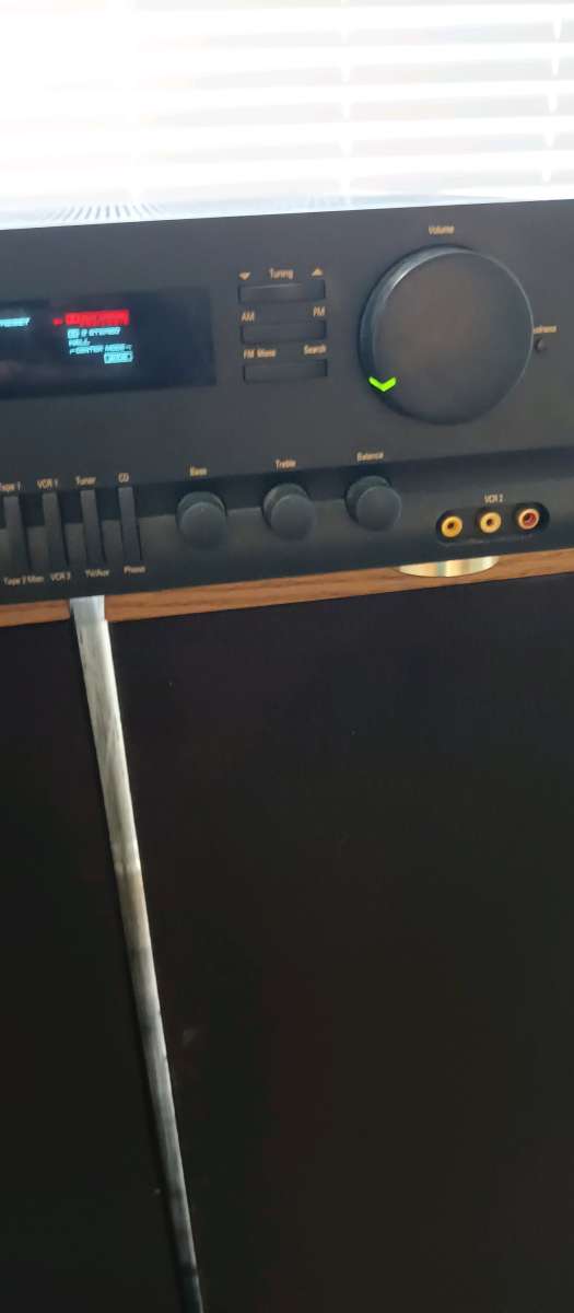 Harman kardon avr20 ll receiver no remote 2 floor speakers