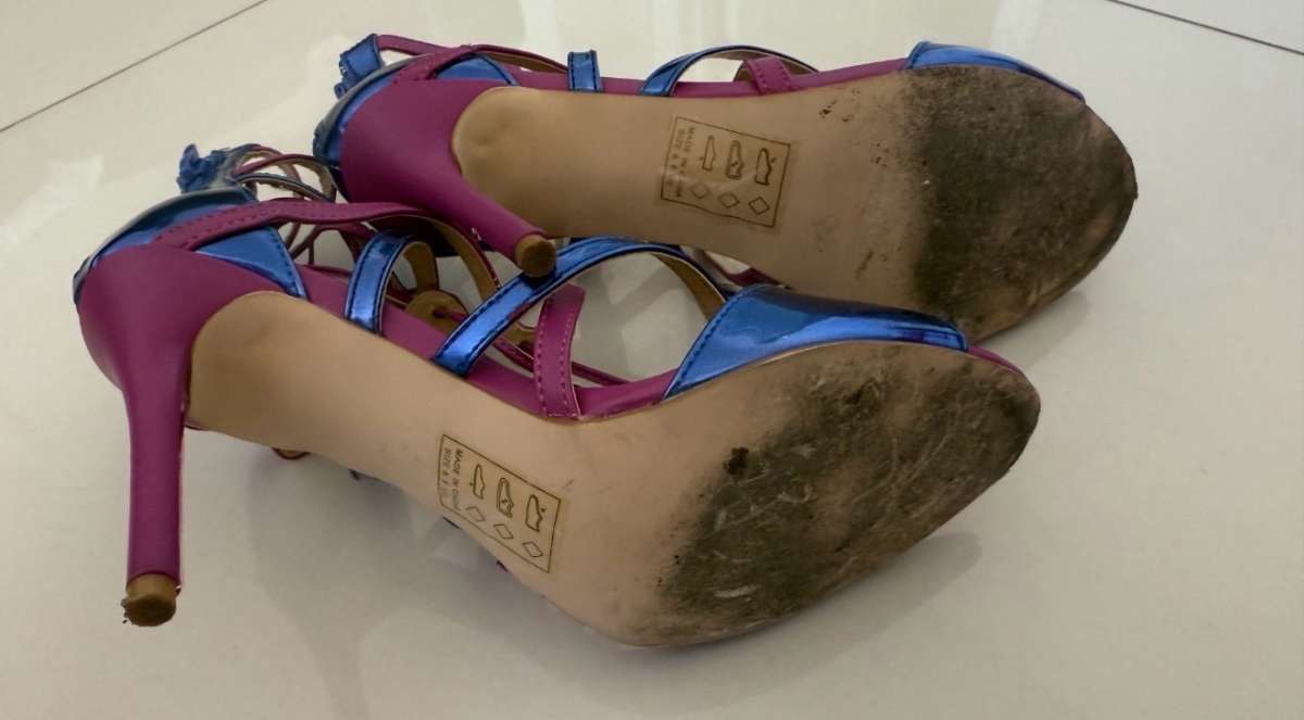 ShoeDazzle Metallic Blue  Fuchsia Strappy Heels Size 65  Wor