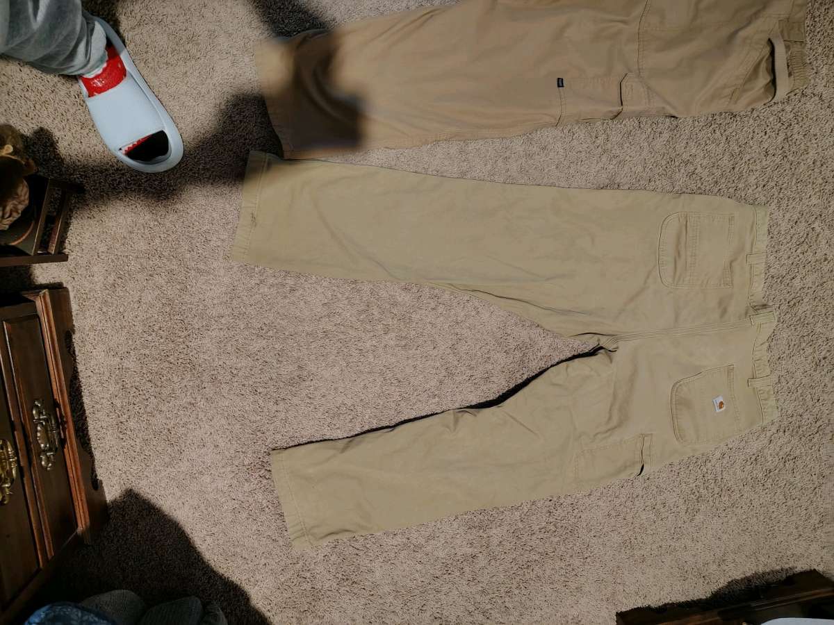 4 pairs of mens Carhartt jeans