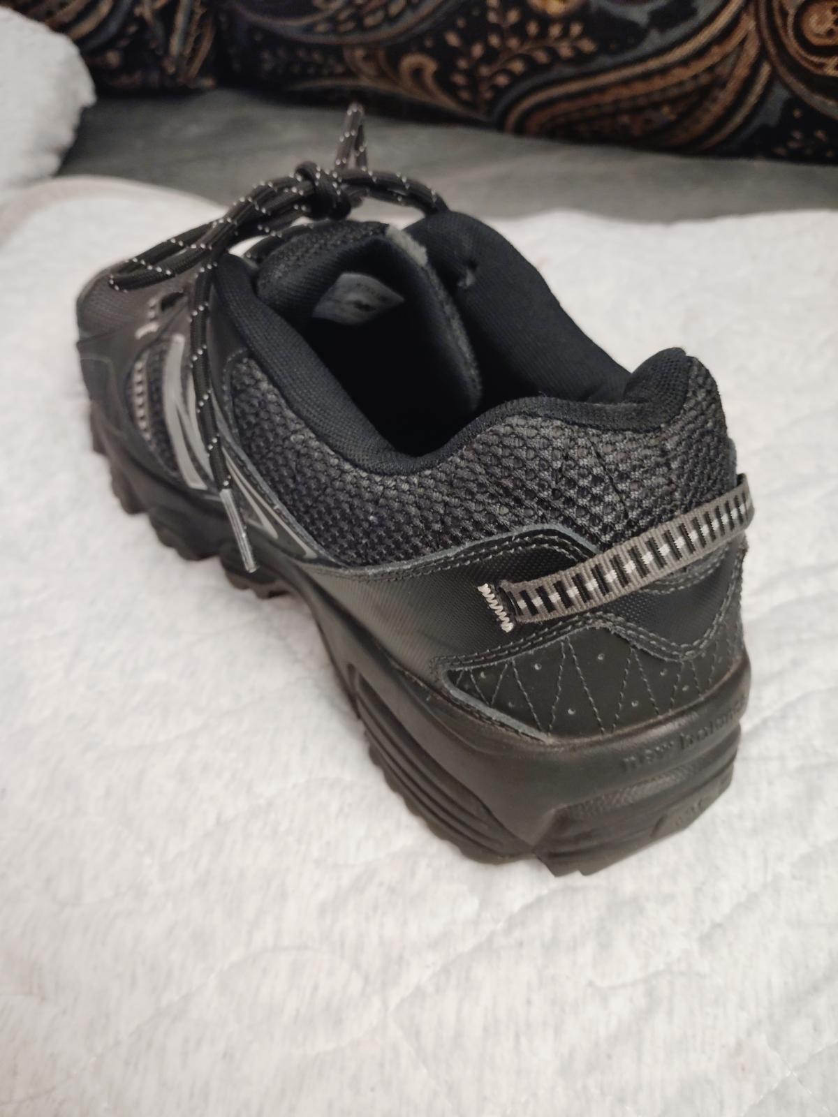 New Balance 412 Trail shoes. Size 13