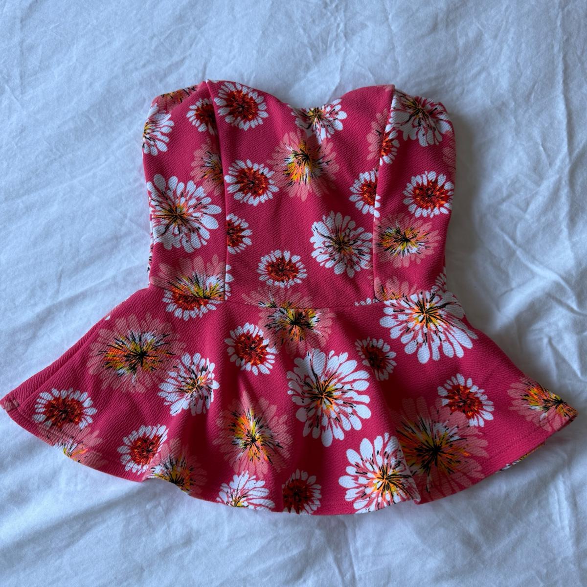 Flirty Floral Strapless Peplum Top  Pink Daisy Print  Size