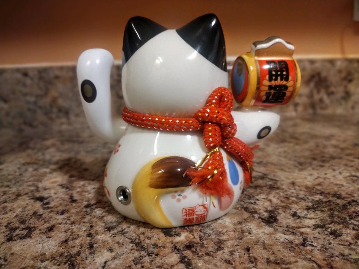 Ceramic ManekiNeko Waving Arm Lucky Cat  Size 9L x 13 W x 11