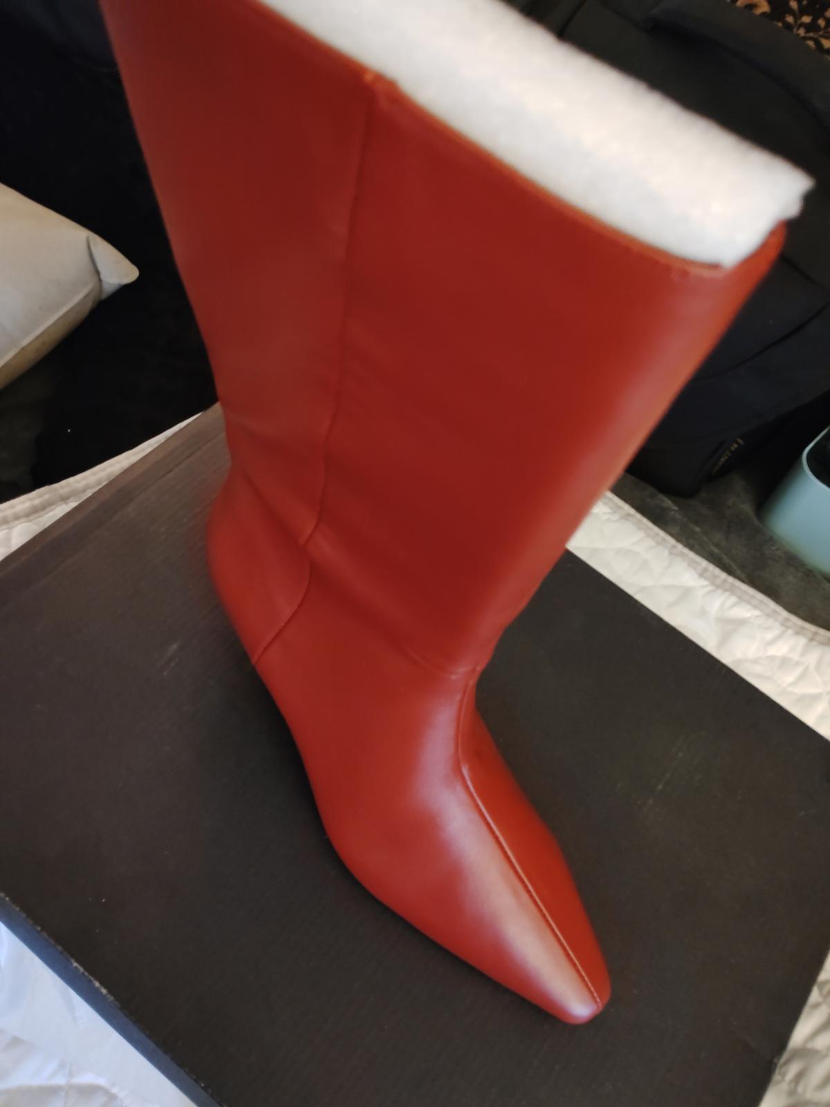 KennethCole Merle Kitten Heel Boots Rio Red Leather size 65