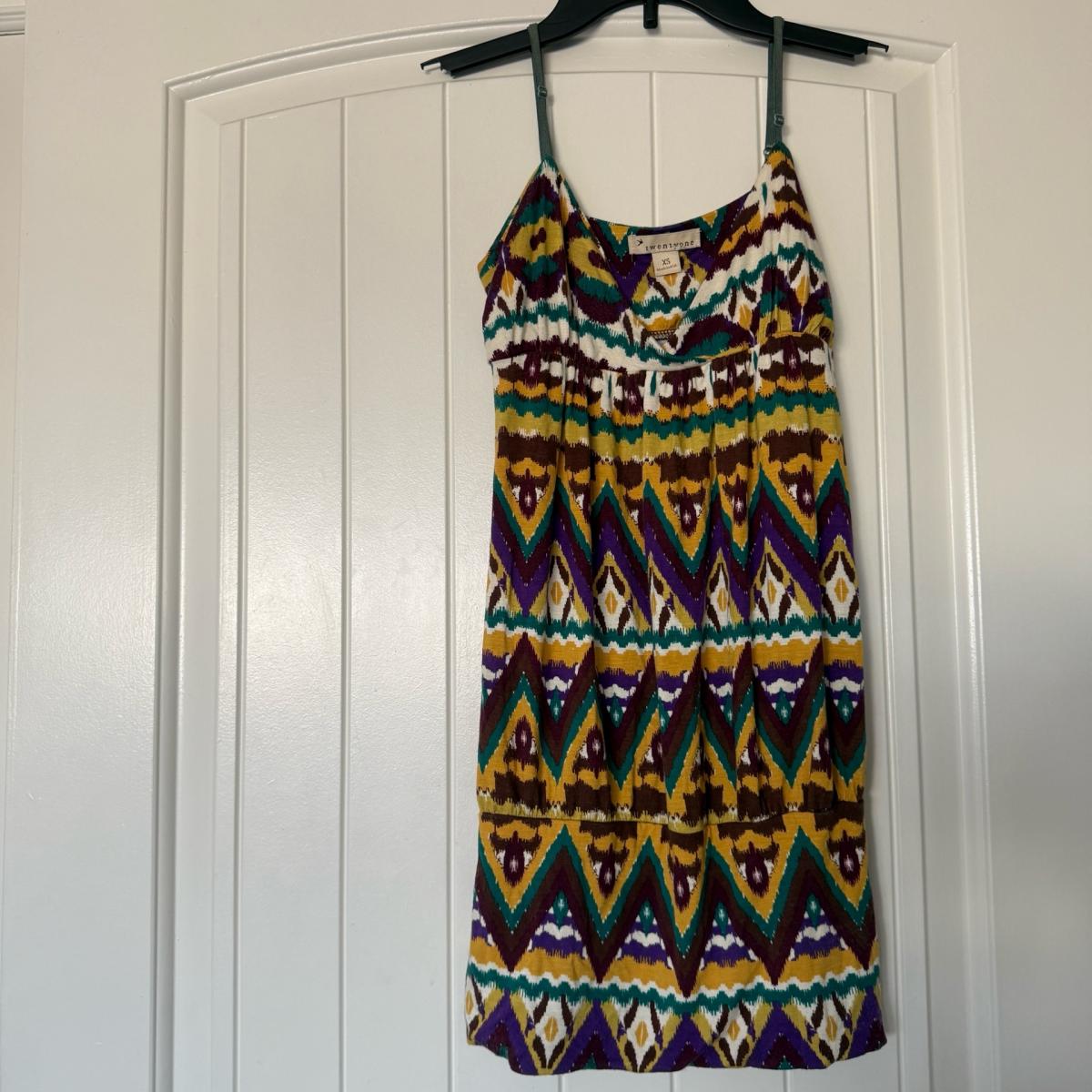 Twentyone XS Boho Tribal Print Sleeveless Top  Multicolor Ik