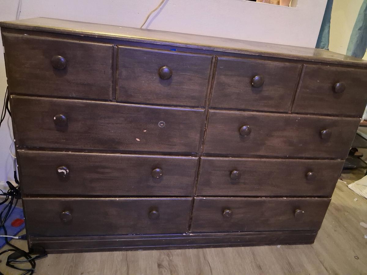 dressers