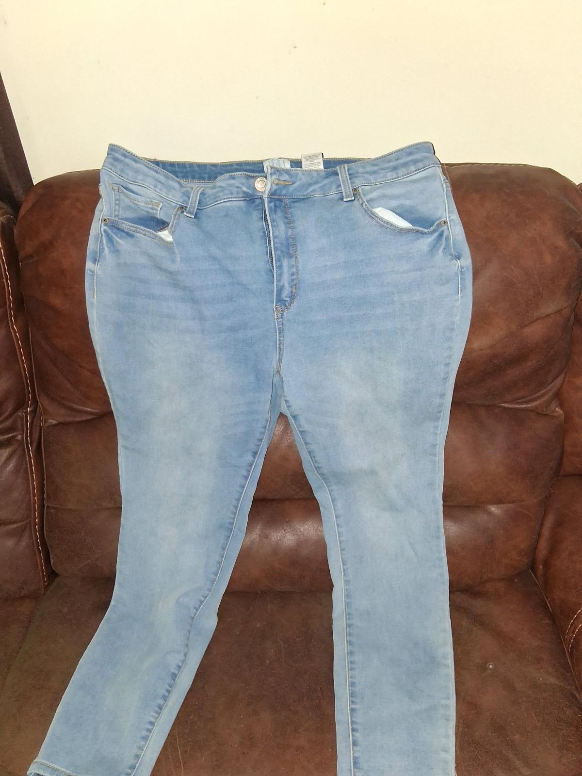 Womens blue jeans