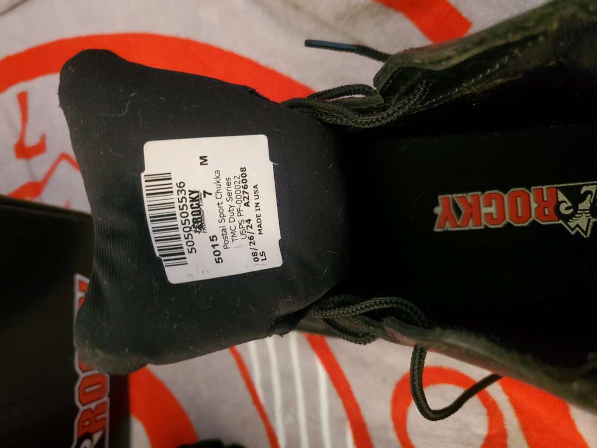 Rocky Boots Mens 7M or Womens 9M