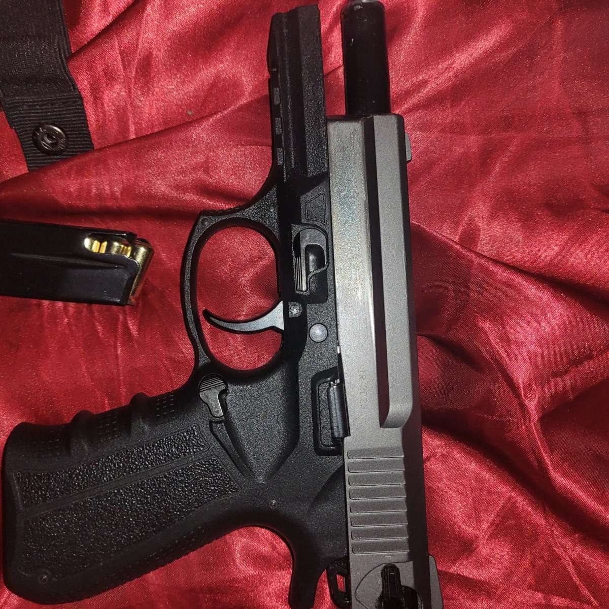 nine m m 17 and 1 blank gun